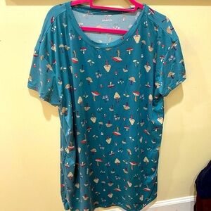 Blue mushroom print Women’s nightgown - excellent condition! L-XL Joyspun